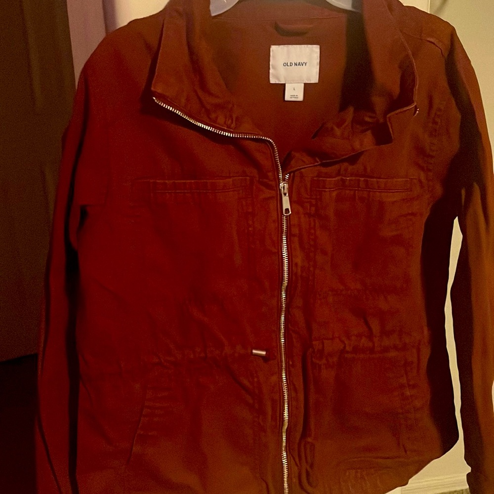 Burgundy heavy jacket with zipper